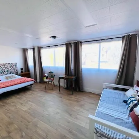 Express Apartment *